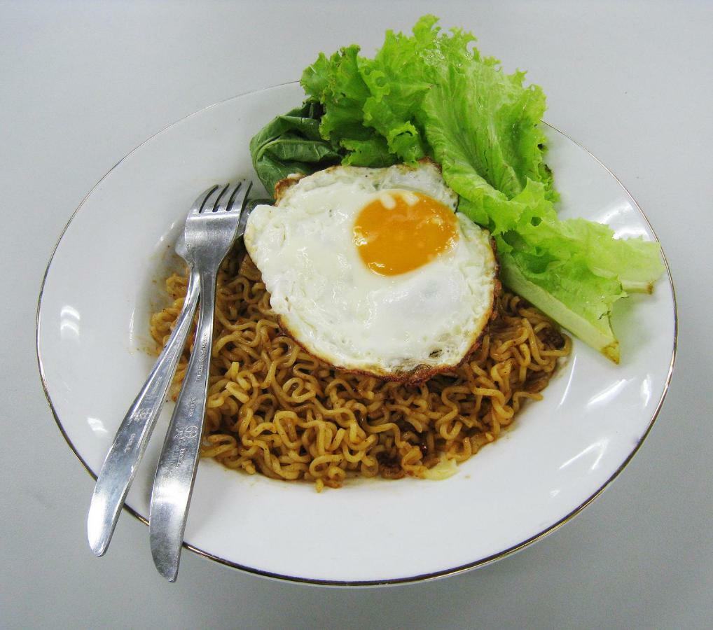 Green Surabaya Homey Екстериор снимка